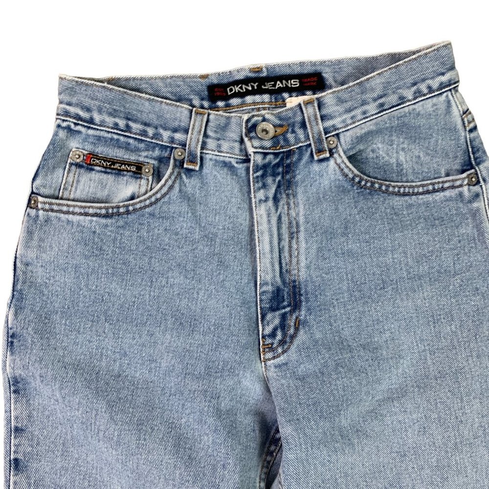 🟣 DKNY Women's Size 6 Blue Denim Mid Rise Tapered Jeans - Picture 2 of 6